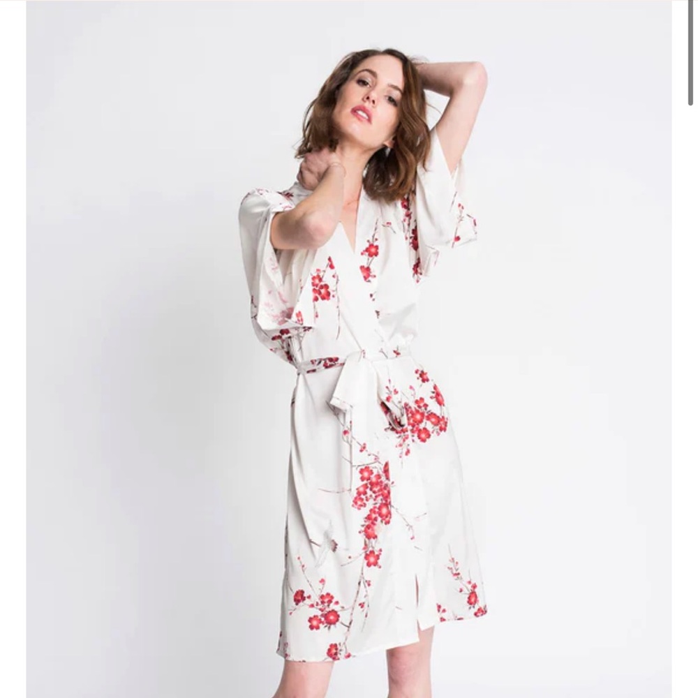 Floral Wrap Robe in White with Red Blossom Print